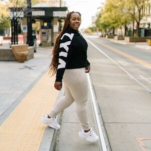 Zyia Relaxation Cropped Hoodie Soze 2XL